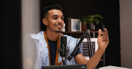Podcasteur & créateur audio au Paraguay : structurer son activité à 0 % en 2026